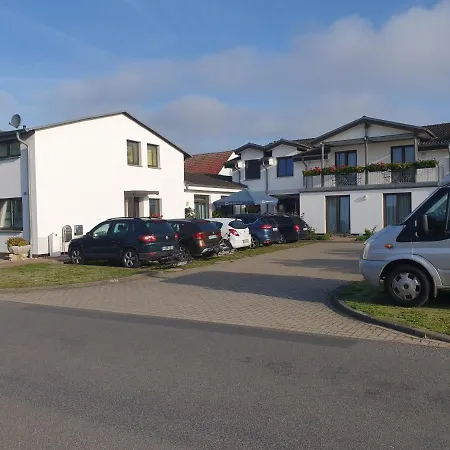 Penzion Hotel-pension Pastow Garni 3*